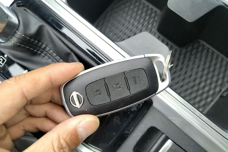 日产 天籁 2022款 2.0T XL 进享版中控内饰11