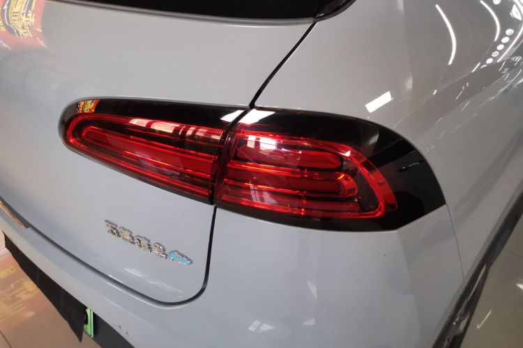 五菱汽车 五菱缤果PLUS 2024款 510km 旗舰版 四座版车身外观9