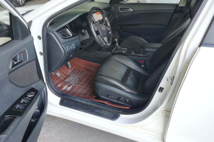 现代 名图 2014款 1.8L 自动尊贵型DLX中控内饰20