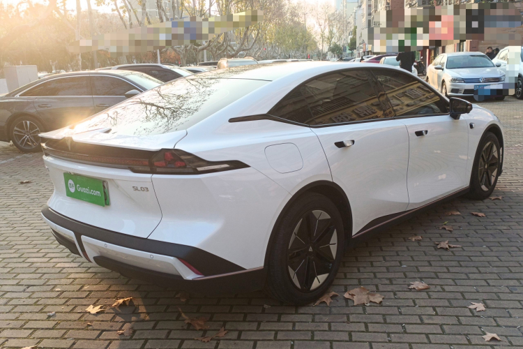 深蓝汽车 深蓝SL03 2022款 1.5L 1200增程版车身外观7