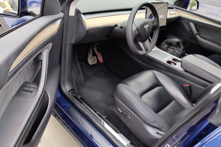 特斯拉 Model Y 2021款 长续航全轮驱动版 3D7中控内饰20