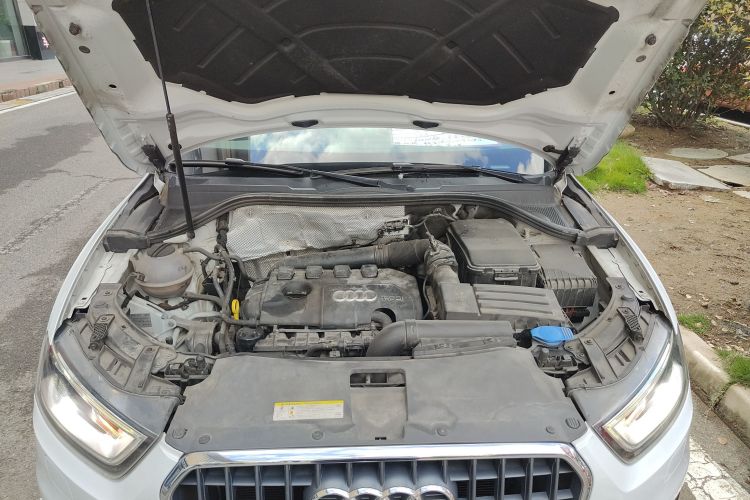 奥迪Q3(进口) 2012款 35 TFSI quattro 舒适型局部细节24