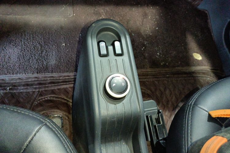 五菱汽车 宏光MINIEV 2022款 马卡龙时尚款 三元锂局部细节18