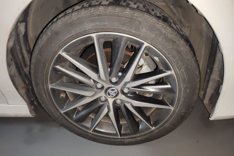 丰田 凯美瑞 2021款 2.5G 豪华版车身外观10