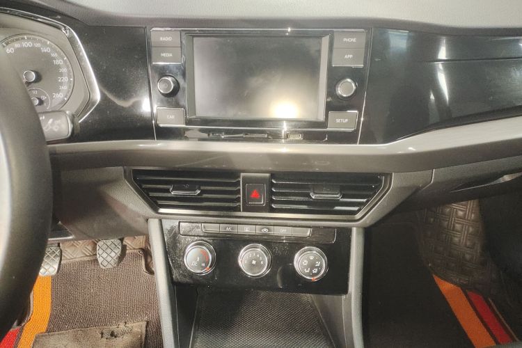 大众 宝来 2019款 改款 1.5L 手动舒适型 国VI中控内饰16