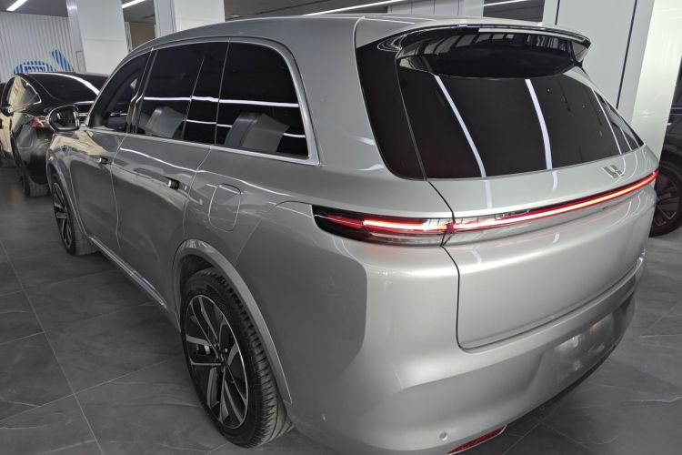 理想汽车 理想L8 2023款 Pro车身外观4