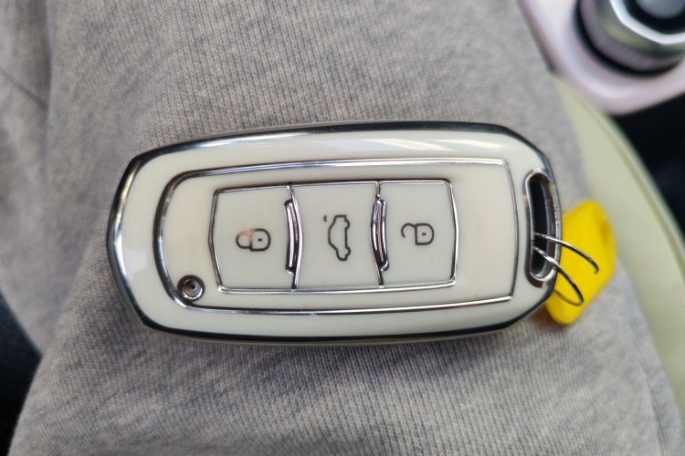 吉利银河 2023款 熊猫mini 200km 耐力熊中控内饰11