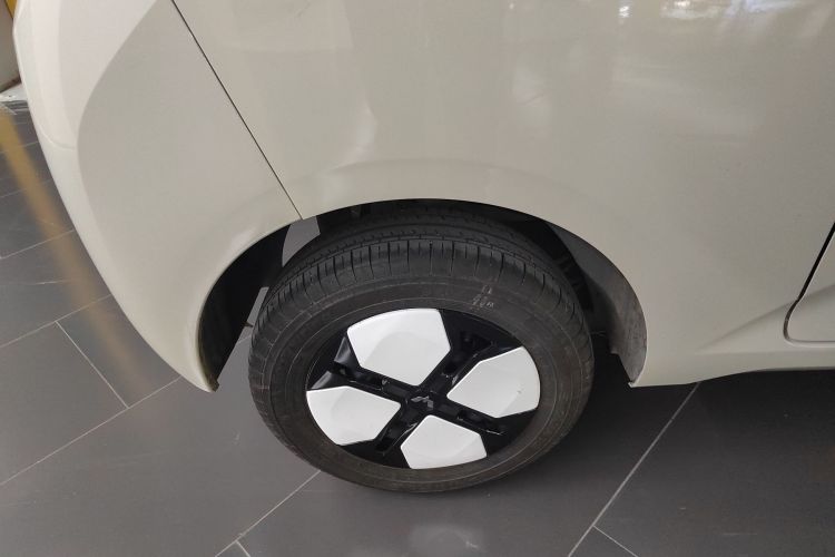 五菱汽车 宏光MINIEV 2024款 第三代 215km 进阶版车身外观6008