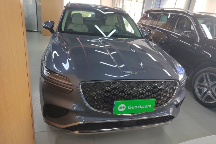 捷尼赛思GV70 2025款 2.5T 两驱豪华版车身外观2