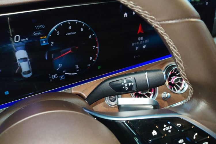 奔驰E级 2023款 改款 E 260 L中控内饰18