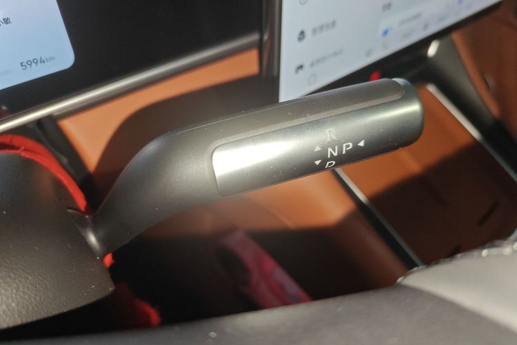 鸿蒙智行 问界M7 2026款 增程 Max四驱版 5座中控内饰18