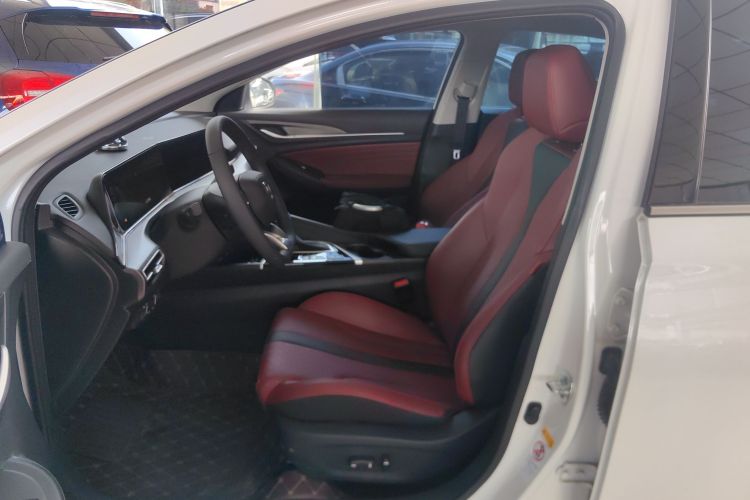 长安 逸动 2021款 PLUS 蓝鲸NE 1.4T GDI DCT旗舰型中控内饰19