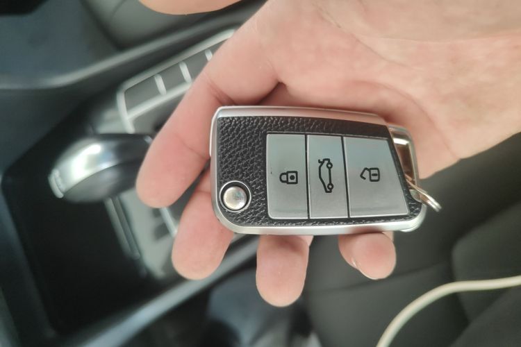 大众 高尔夫·嘉旅 2019款 280TSI 自动好奇型 国V中控内饰7001