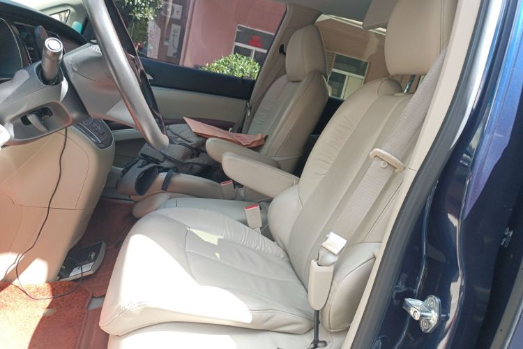 别克GL8 2014款 3.0L XT豪华商务旗舰版局部细节19