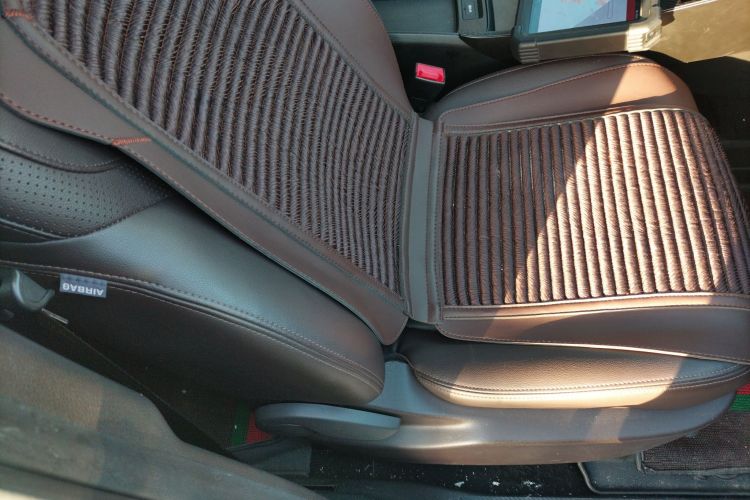 广汽传祺 传祺M6 2019款 270T 自动尊贵版（七座）国V局部细节41