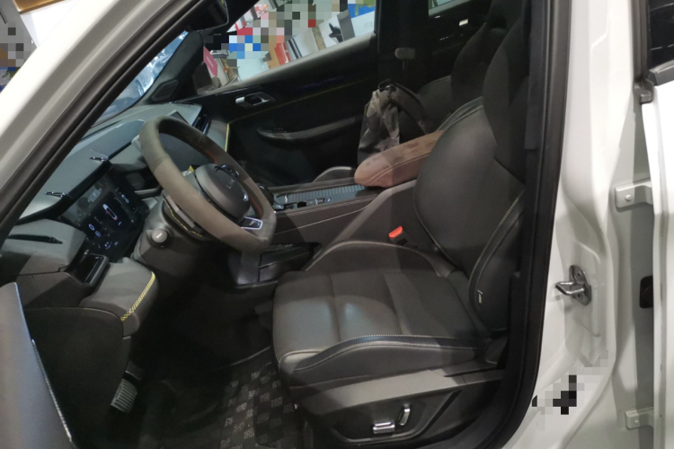 领克03 2023款 2.0TD DCT劲Pro中控内饰19