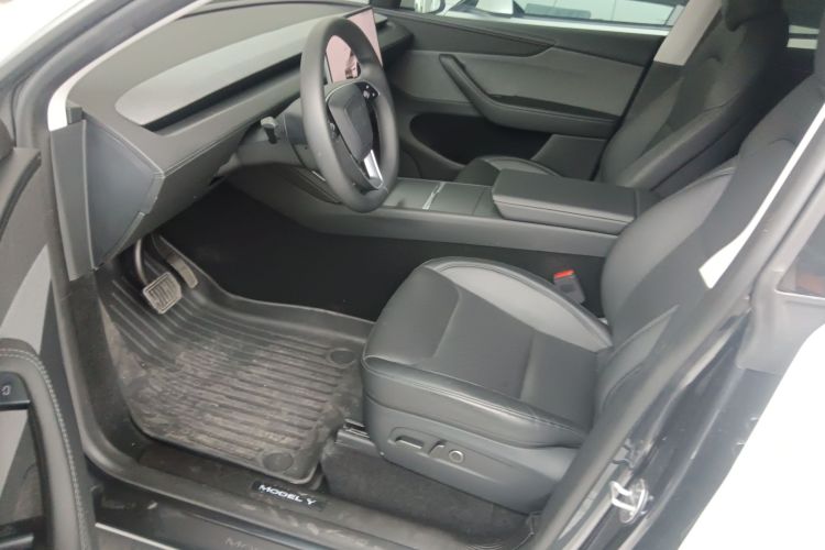 特斯拉 Model Y 2025款 后轮驱动版局部细节19