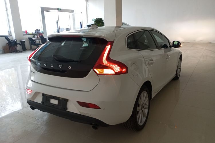 沃尔沃V40 2015款 1.6T 智雅版车身外观6005