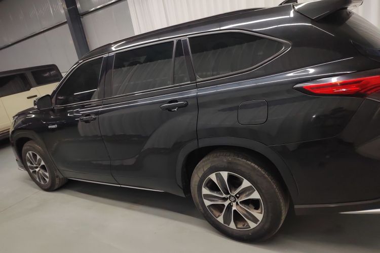 丰田 皇冠陆放 2021款 2.5L HEV四驱精英版车身外观6003