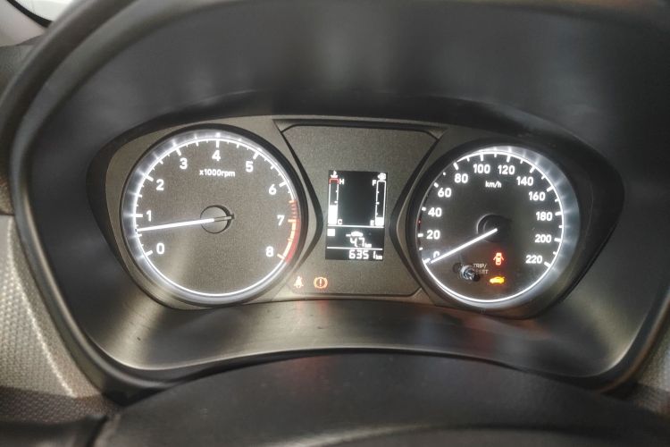 现代 瑞纳 2020款 1.4L 手动GL焕新版局部细节14