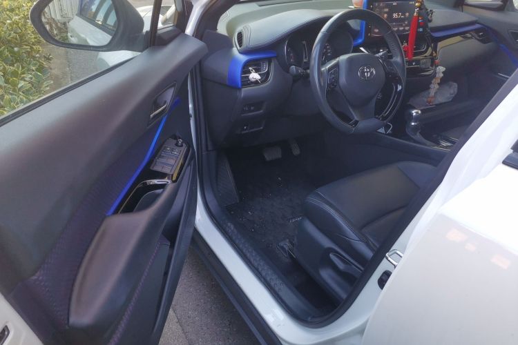 丰田 奕泽IZOA 2018款 2.0L 奕驰版 国VI中控内饰20