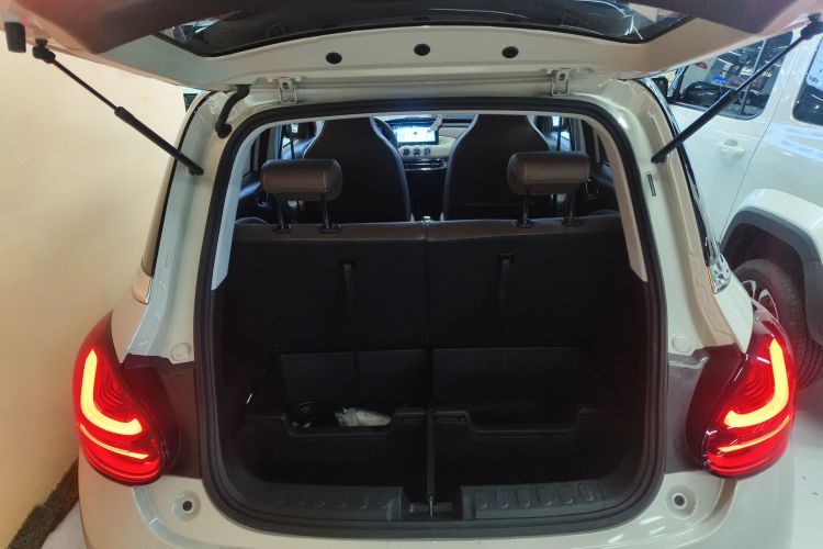 五菱汽车 五菱缤果 2024款 333km 悦享款局部细节23