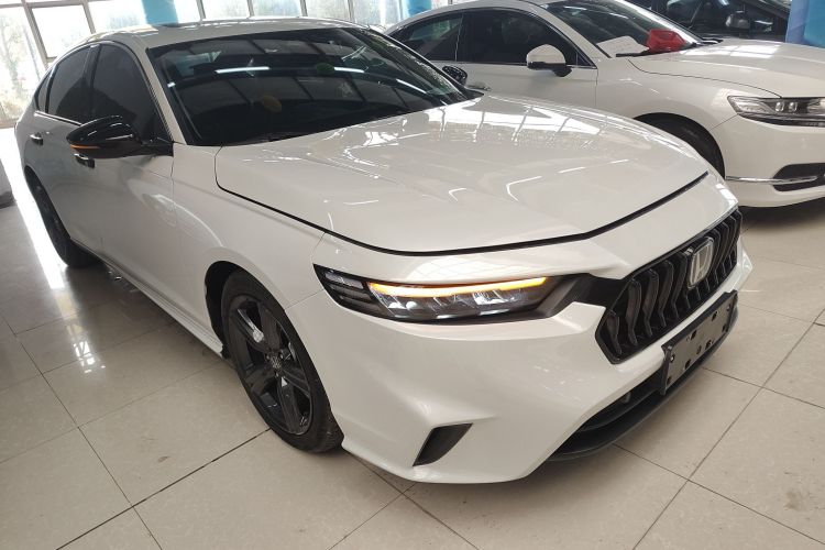 本田 英仕派 2023款 260TURBO 精致版车身外观3