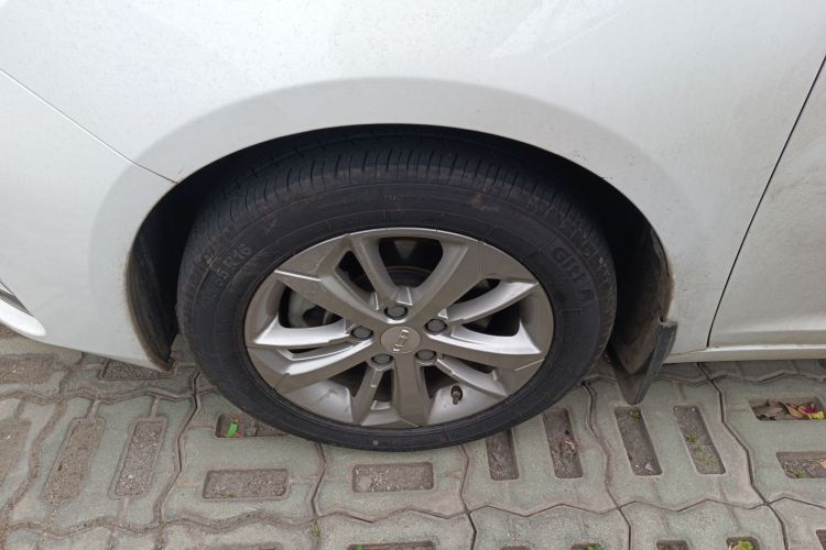 吉利汽车 帝豪GL 2020款 1.4T CVT豪华型车身外观6007