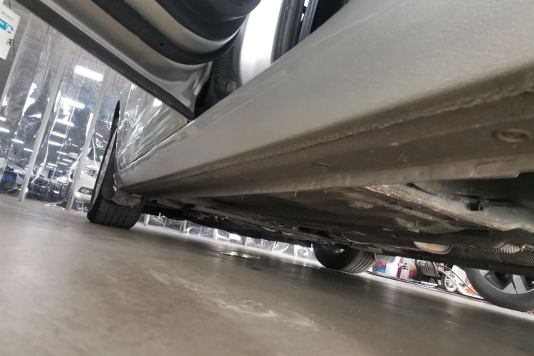 福特 福睿斯 2017款 幸福版 1.5L 自动时尚型机舱底盘30