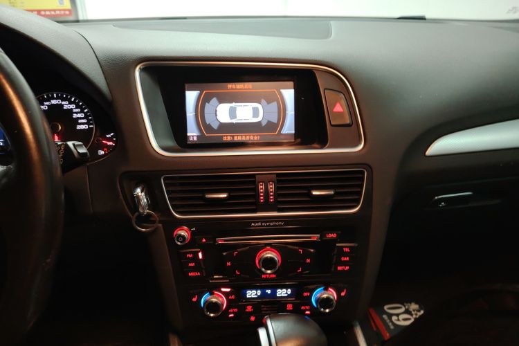 奥迪Q5 2016款 40 TFSI 技术型局部细节16