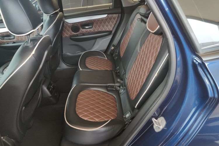 宝马2系旅行车 2016款 218i 领先型中控内饰21