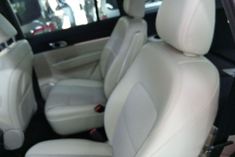 理想汽车 理想ONE 2021款 增程6座版中控内饰21