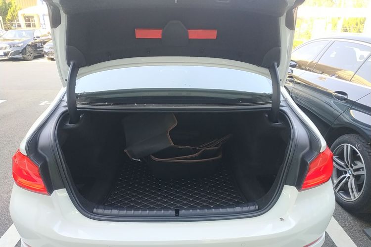 宝马5系 2020款 525Li 豪华套装局部细节23