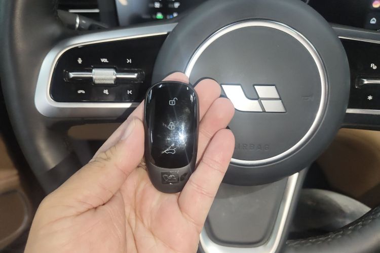 理想汽车 理想ONE 2021款 增程6座版中控内饰7001