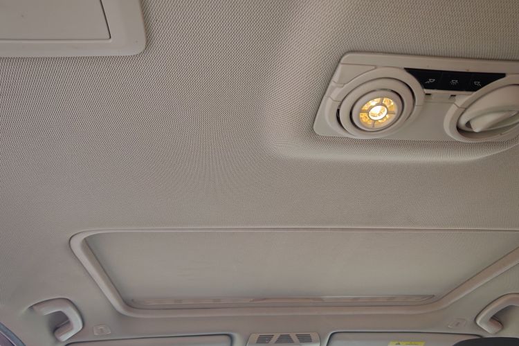 宝马3系 2018款 320Li 时尚型中控内饰22