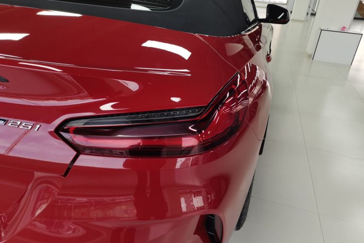 宝马Z4 2019款 sDrive 25i M运动套装车身外观9