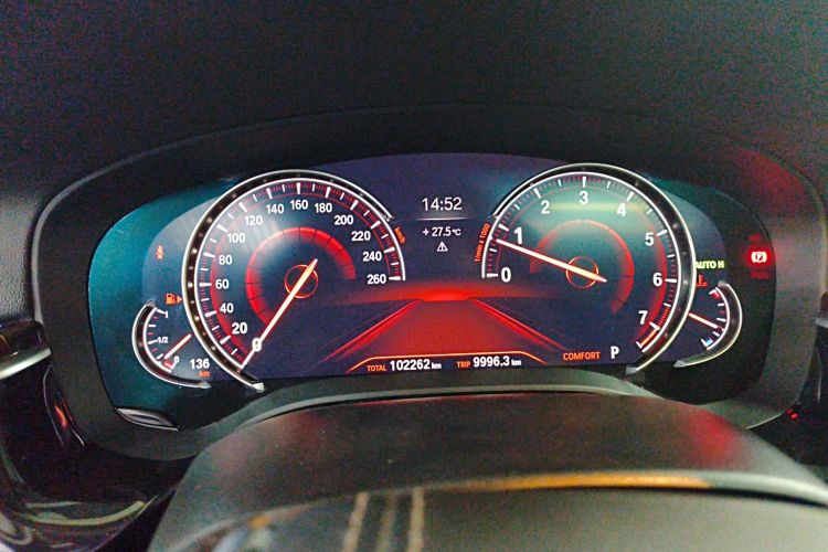 宝马5系 2018款 525Li 豪华套装中控内饰14