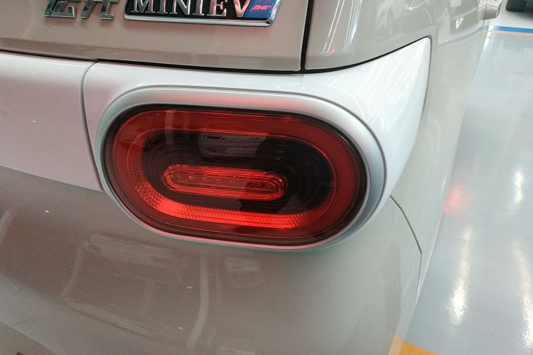 五菱汽车 宏光MINIEV 2024款 第三代 215km 青春版车身外观6006