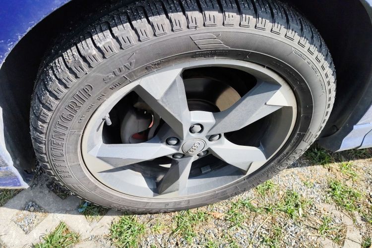 奥迪Q3 2019款 40 TFSI 时尚动感型车身外观6001