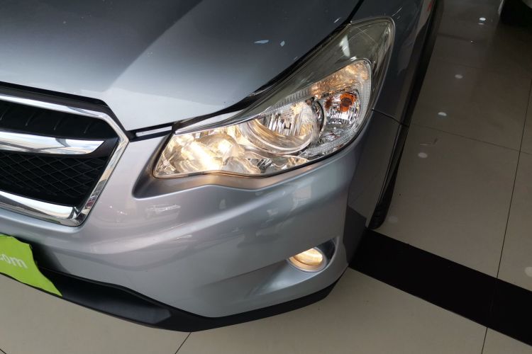 斯巴鲁XV 2012款 2.0i 精英版车身外观36