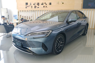 比亚迪 海豹07 DM-i 2025款 智驾版 DM-i 1.5L 125km 尊贵型