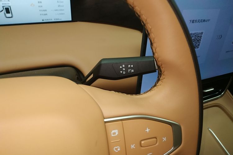 东风风神L8 2025款 112KM理想版中控内饰18