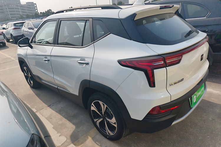 思皓E40X 2022款 商务版车身外观4