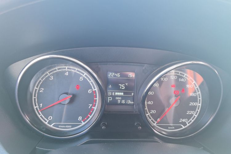 奔腾B30 2017款 1.6L 自动舒适型中控内饰14