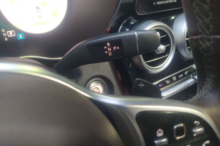 奔驰GLC 2022款 改款三 GLC 260 L 4MATIC 动感型中控内饰18