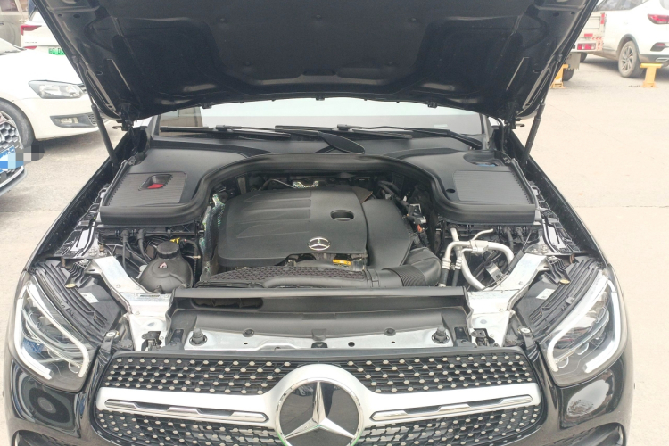 奔驰GLC 2022款 改款二 GLC 260 L 4MATIC 豪华型机舱底盘24