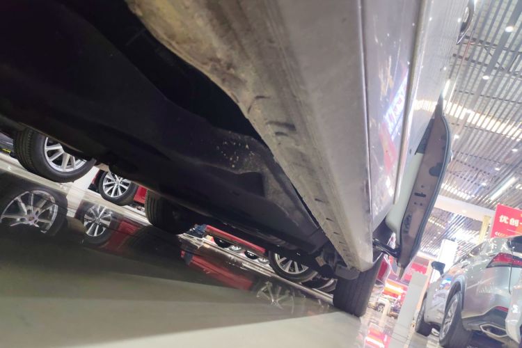 别克GL8 2020款 陆上公务舱 652T 尊贵型局部细节9002