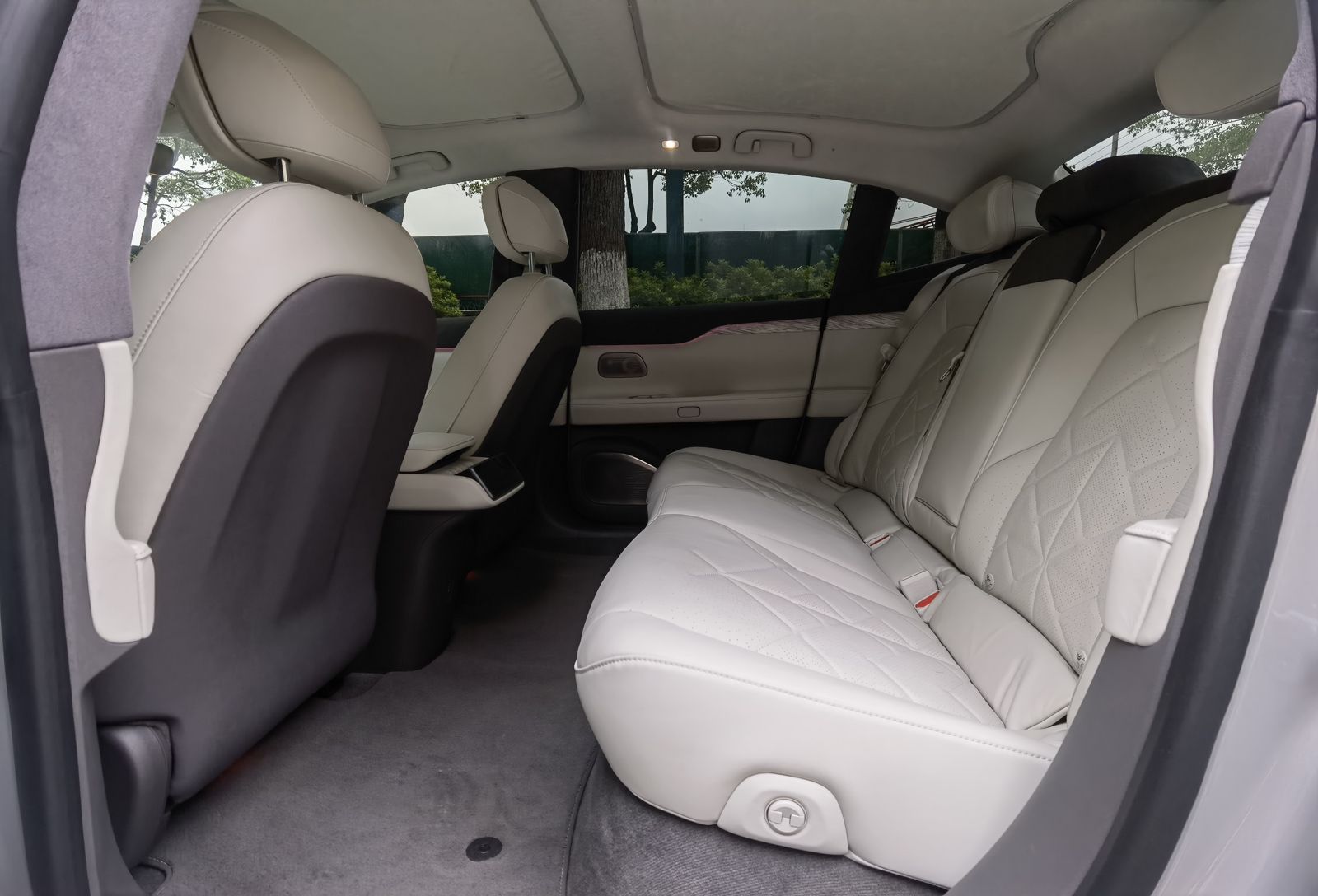 蔚来ET7 2023款 100kWh 签名版