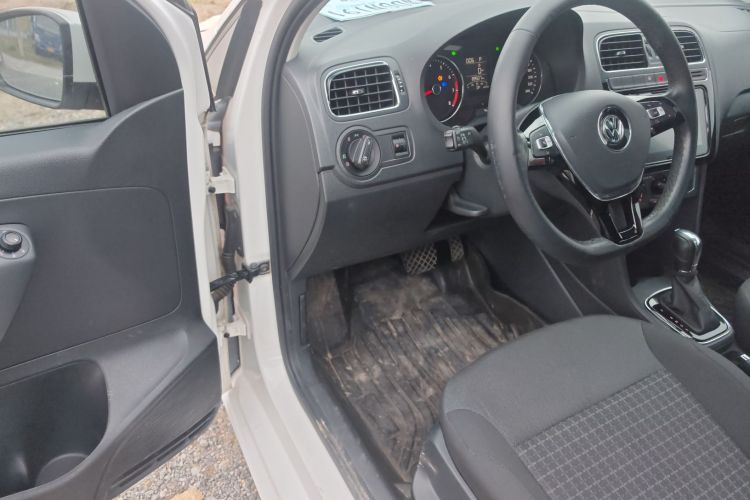 大众 Polo 2016款 1.6L 自动舒适型中控内饰20