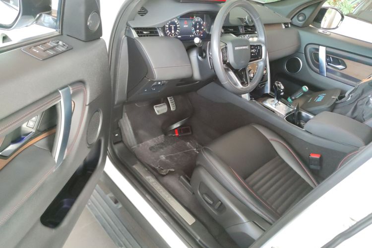 路虎 发现运动版 2023款 249PS R-Dynamic S 性能版中控内饰7003